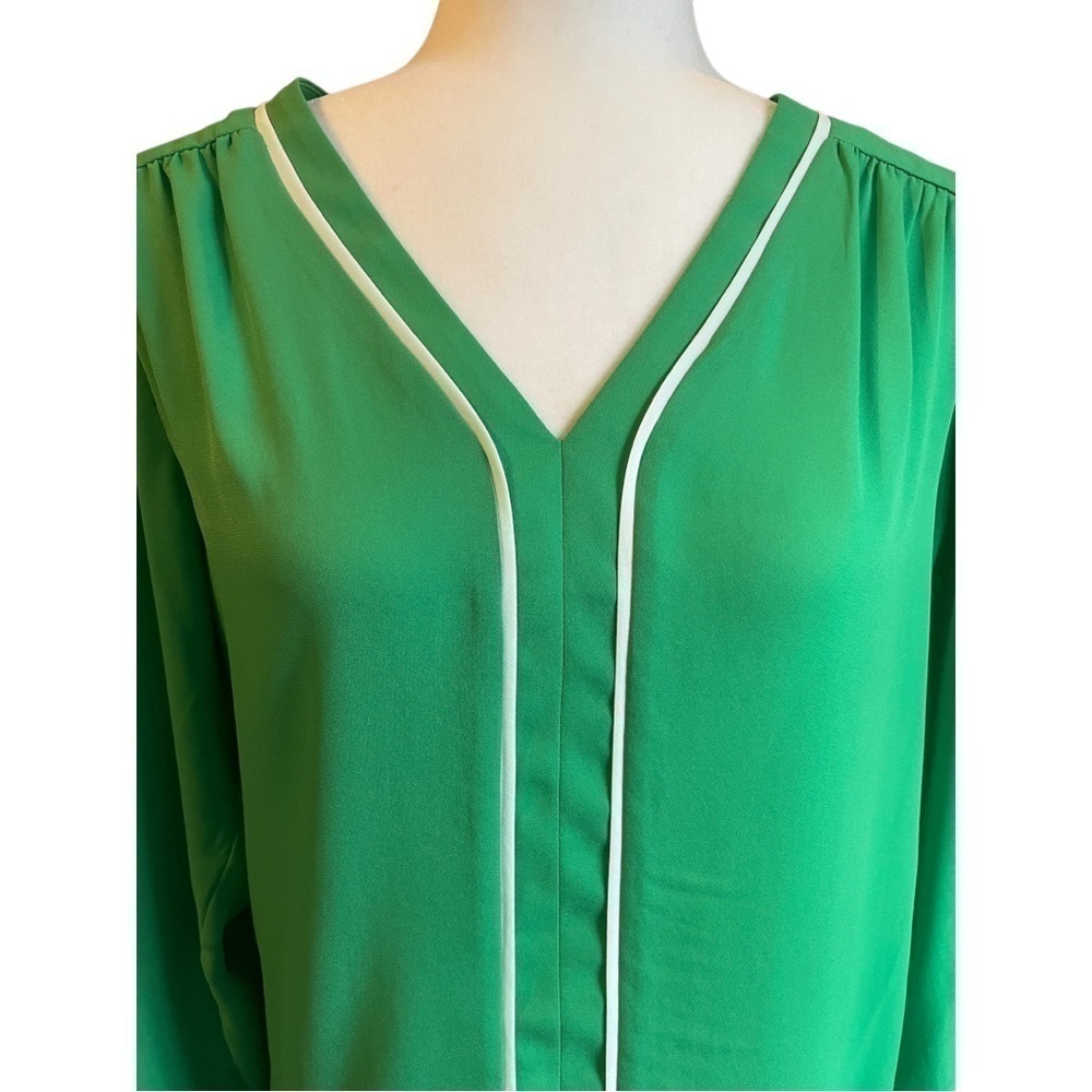 COLLECTIVE Concepts Long Sleeves V-Neck Green M - Picture 3 of 8